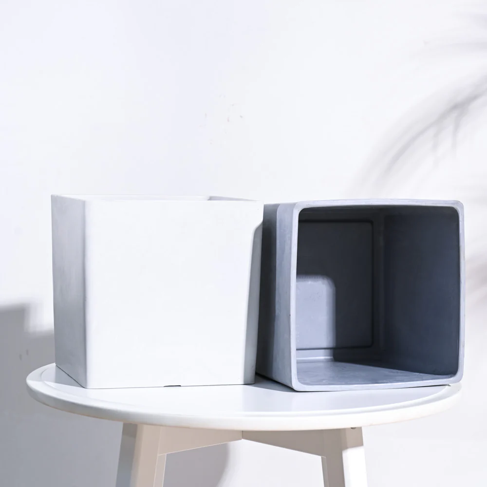 Hague Planter - Image 24