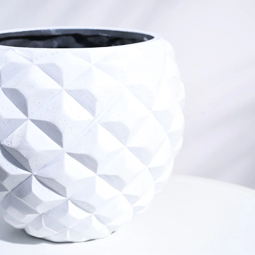 Heraldry Vase Ball - Image 17