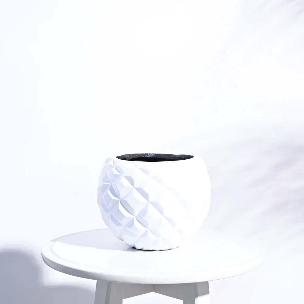 Heraldry Vase Ball - Image 3
