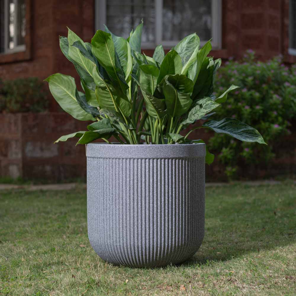 Tokyo Round Planter - Image 57