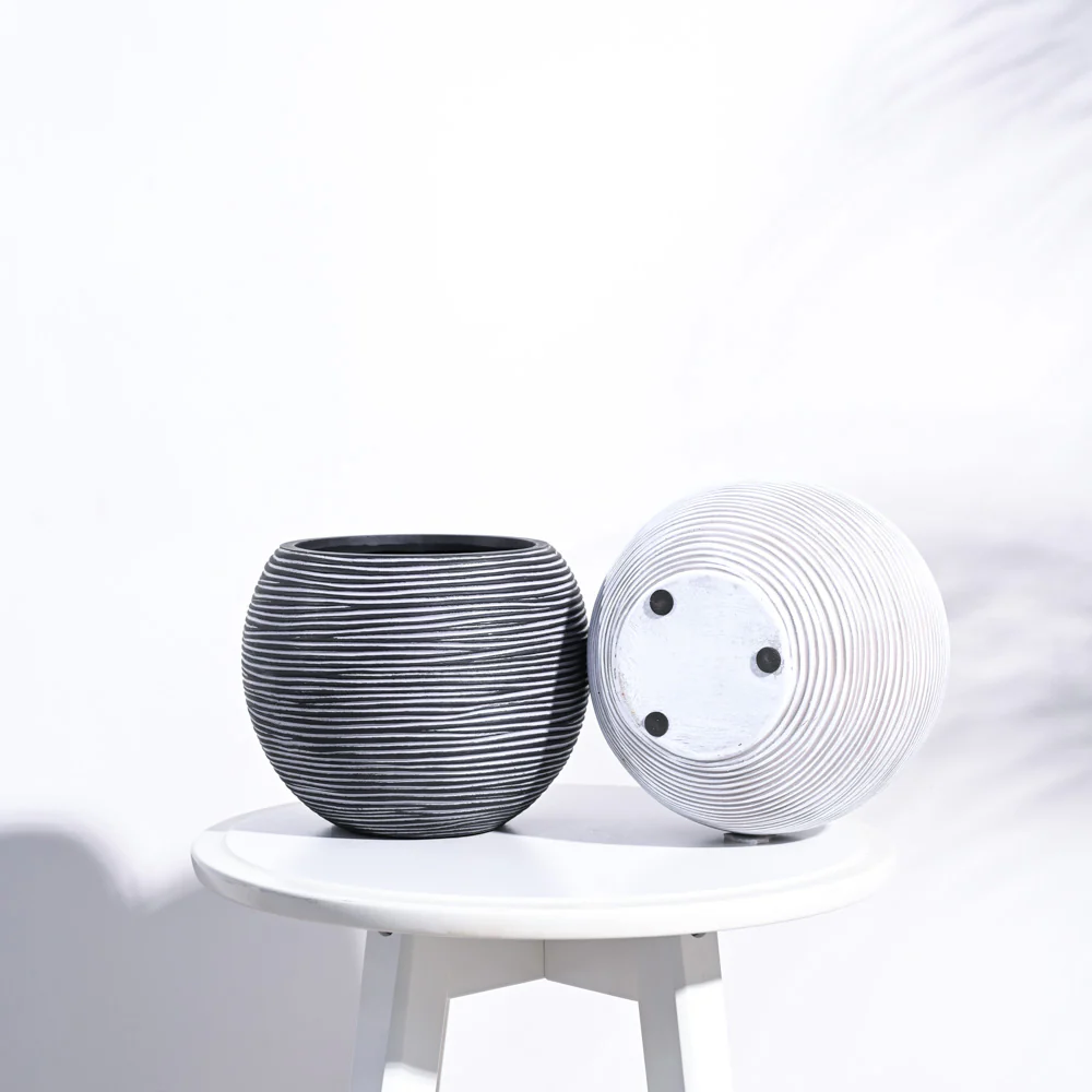 Zuri Vase ball Rib - Image 7